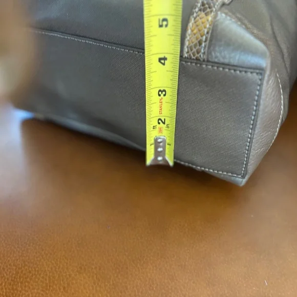 Brighton "Pretty Tough Reed" tote bag in a silver or zinc pearl - Picture 13 of 16